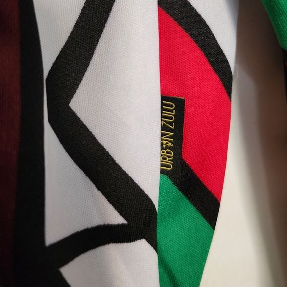 Colorful Geometric Pattern Jacket - Picture 4 of 7